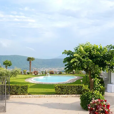 Hotel Ristorante Guardanapoli 3*
